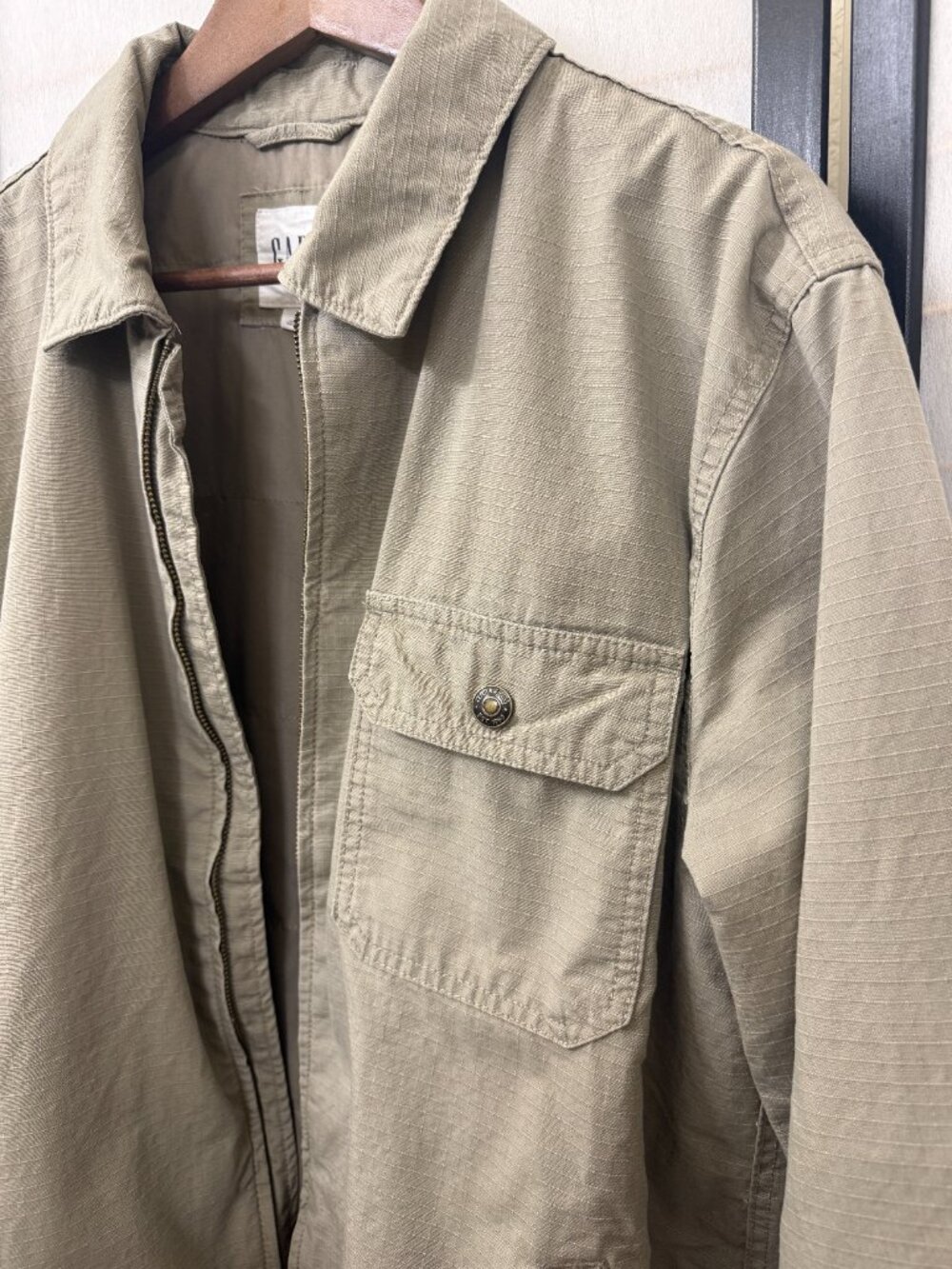Gap Relaxed Ripstop Utility Jacket - Picture 4 of 8